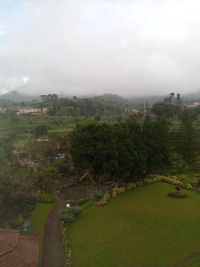 Villa Kaca 88 Cianjur Extérieur photo