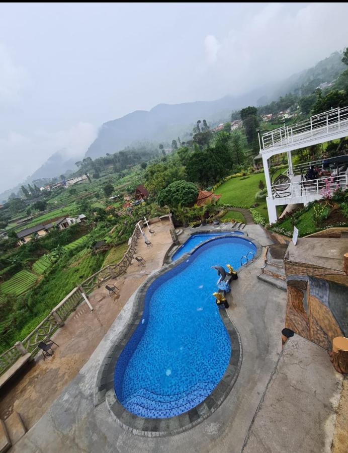 Villa Kaca 88 Cianjur Extérieur photo